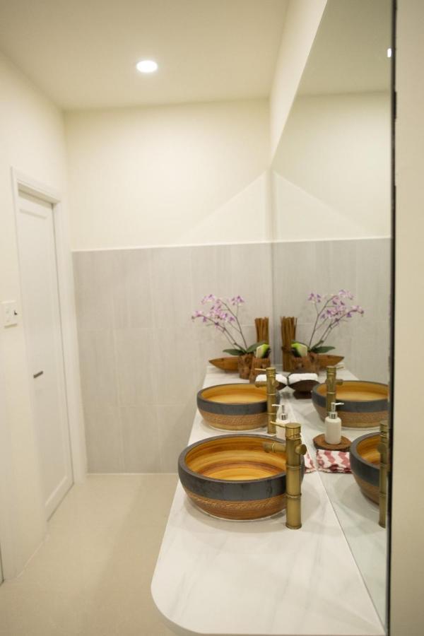 Ruby Hotel Ho Chi Minh Zewnętrze zdjęcie