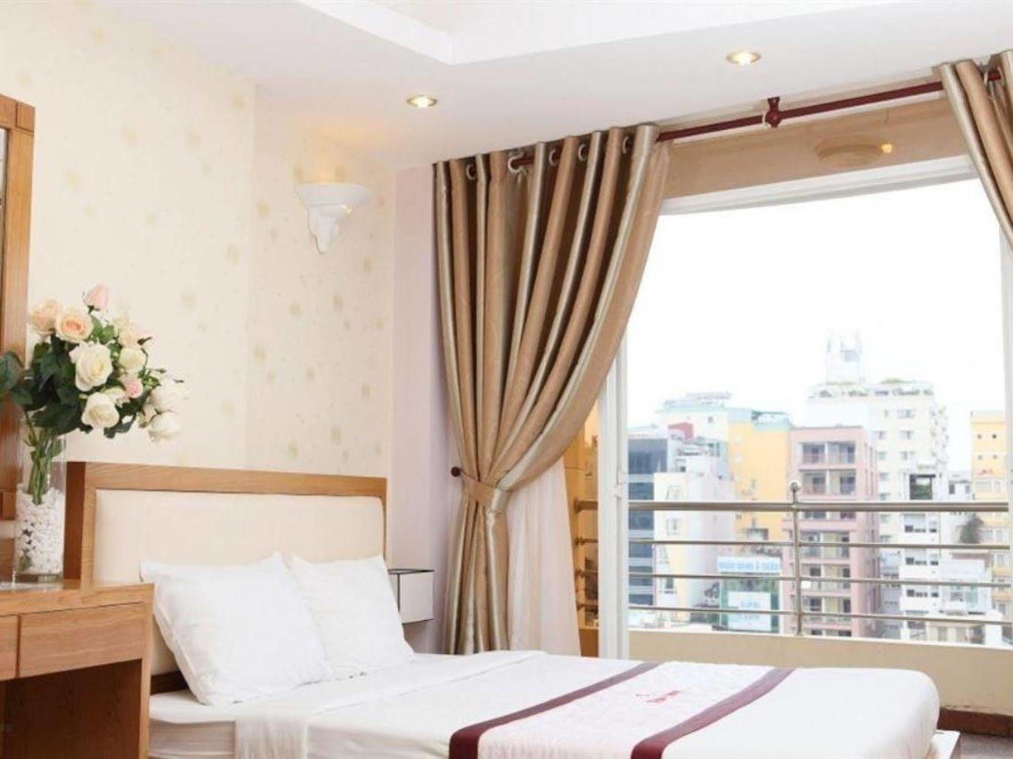 Ruby Hotel Ho Chi Minh Zewnętrze zdjęcie